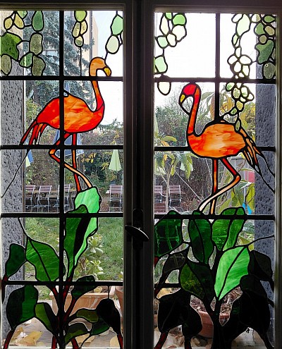 Flamingo Fenster in der Klause Am Fürstenbahnhof 1 in Darmstadt Sitz der Initiative Essbares Darmstadt